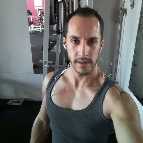 Jamessexy89 erotic model photos