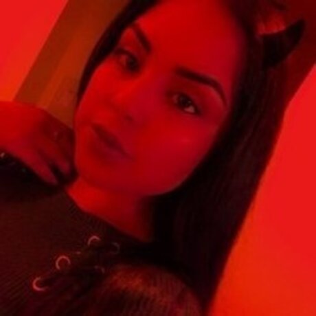 Lowkz erotic model pic