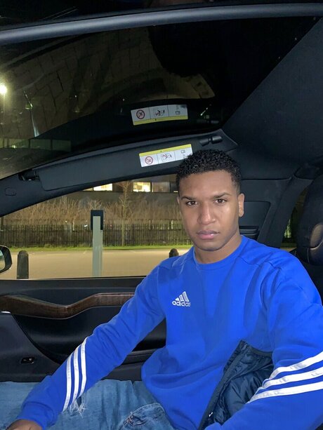 Darnell Virginie free star picture