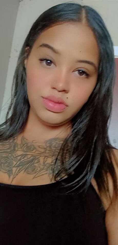 Dezzyy porn star images