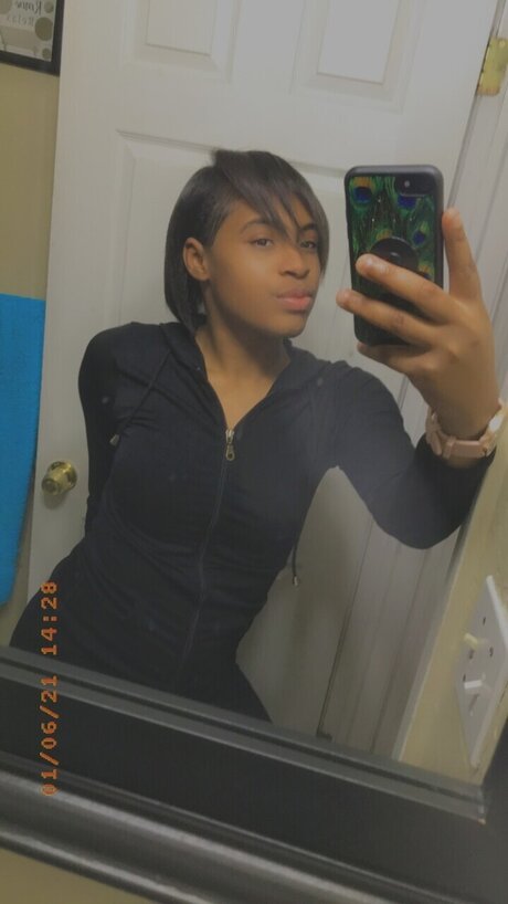 Marie Monroee model pornographic pic