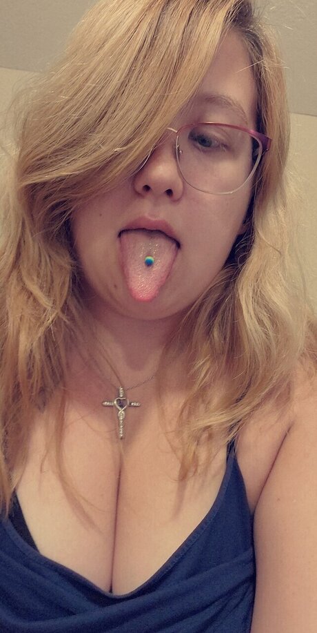 Daisy Gurl23 sex model img