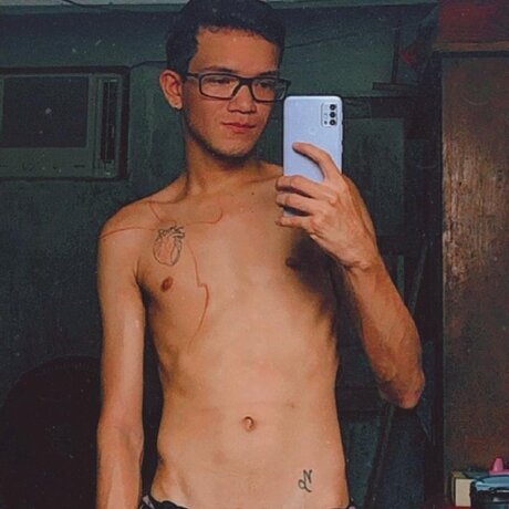 Efra model nude pictures