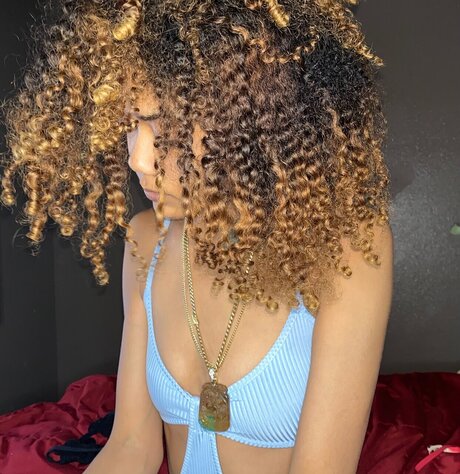 Flower Kalayaha high quality actress image