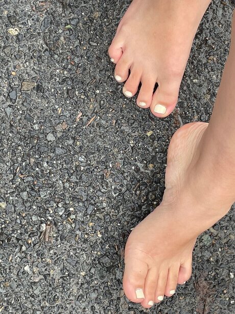 Miss Nikki nudes actress pics