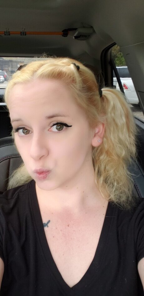 TaesFeet model pretty images