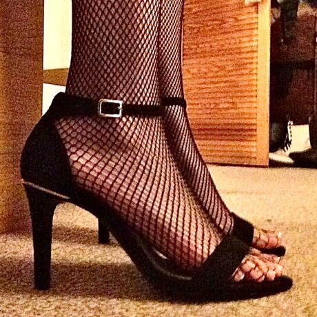 Leah Valentine pornstar exclusive pics