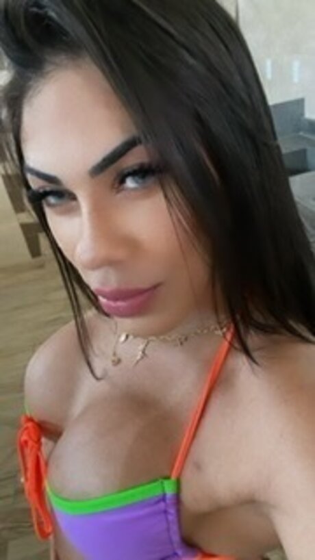 Mari Almeida top star pics