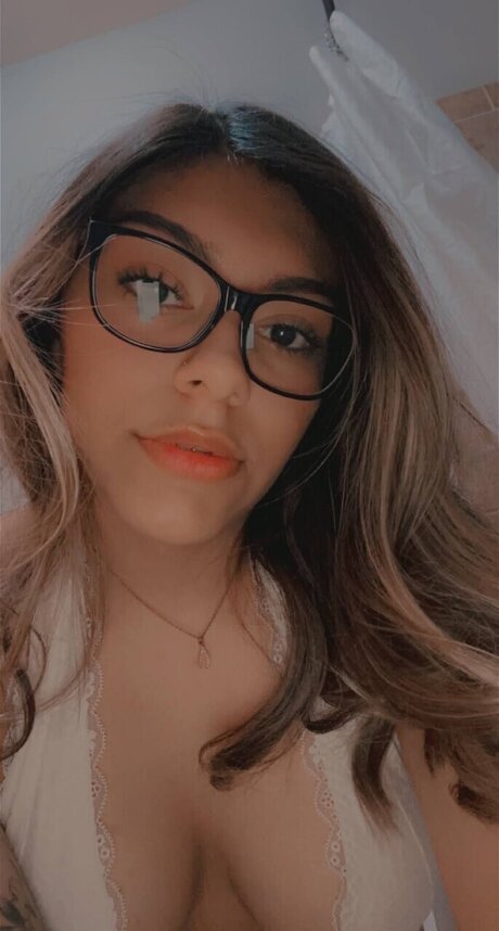 Yiseth sexy model galleries