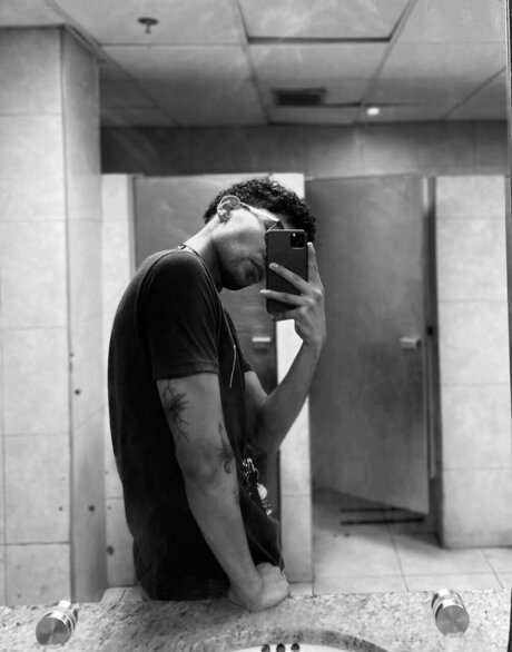 Azaareyes_ naked actress galleries