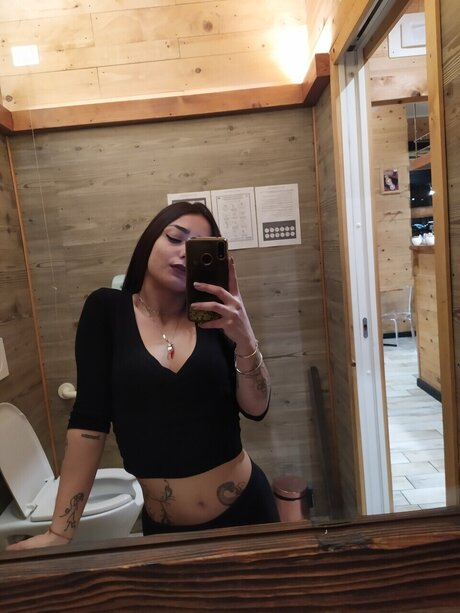 Perduta mente sexy star photos