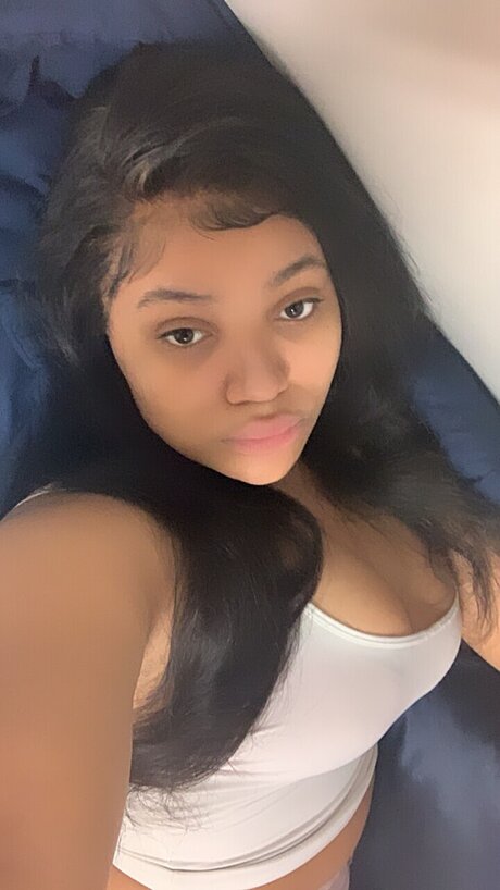 Redbone69 model sexy photo