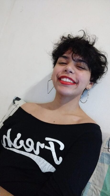 Mariel_ nude model pic