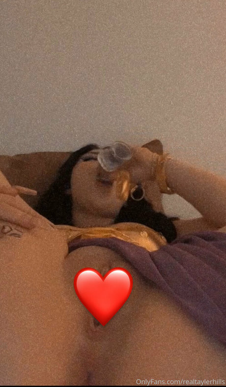 Tayler Hills adult actress picture