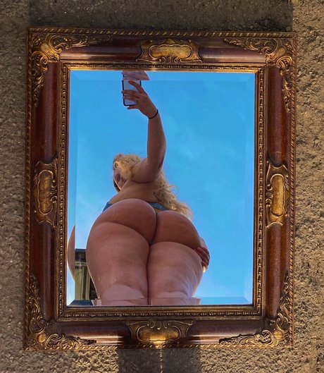 Galactica model art photo