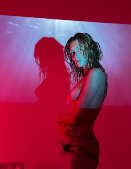 Lysandre Nadeau erotic pornstar picture