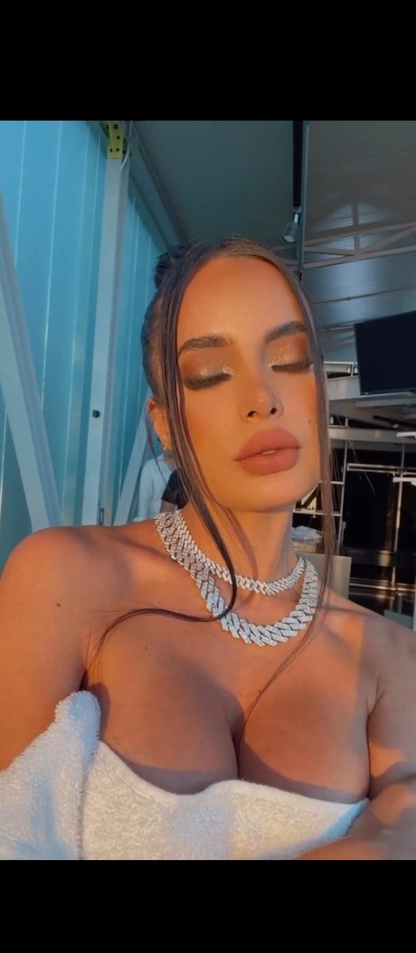 Mariell Andreina pornstar nude picture