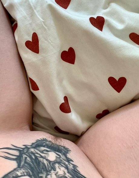 Aorta porn model pics