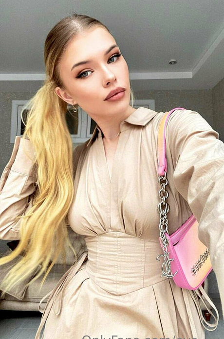 eva xx pretty actress images