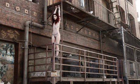 Cam Damage model nudes photos