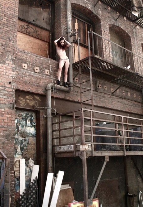 Cam Damage erotic star picture