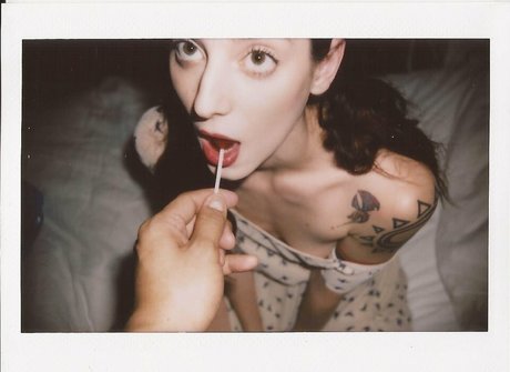 Cam Damage beautiful model galleries