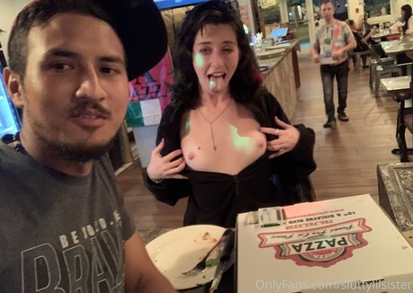 Anne Frank perfect model image