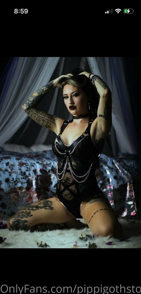 PippiGothStocking sexy actress archive