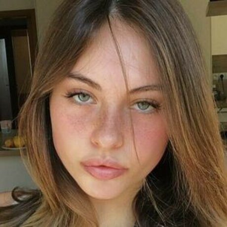 Kris akristy hot model photos