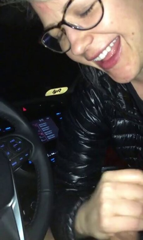 Kit Mercer star high quality photos