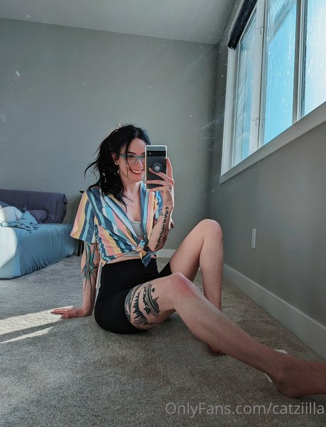 Catziilla art actress img