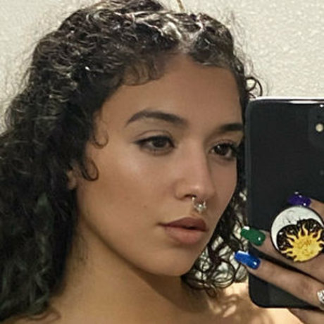 _Luna morgan exclusive model image