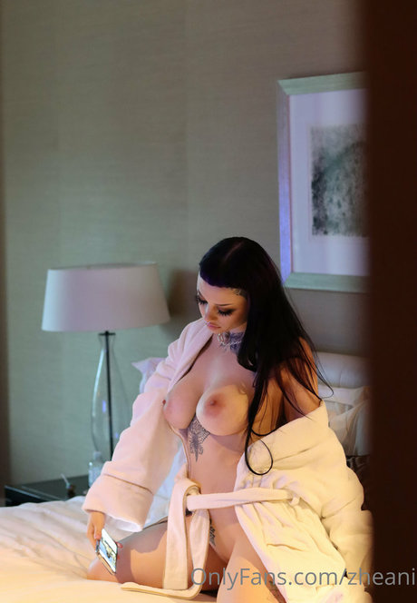 Zheani model art photo