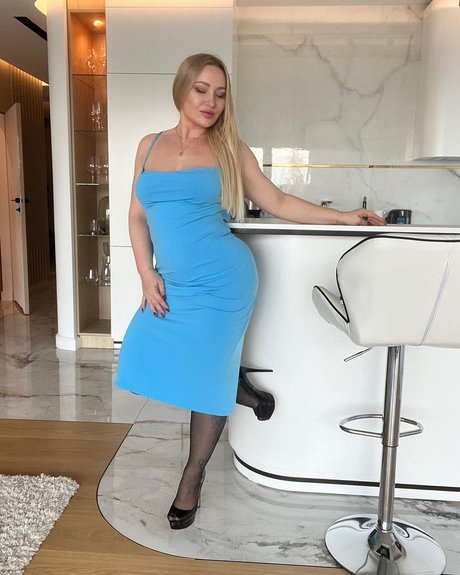 Annaka free pornstar archive