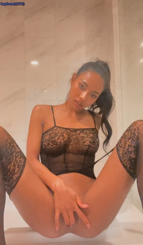 Chloe Saat star adult image