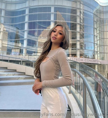 Ashley Rabanal beautiful model pics