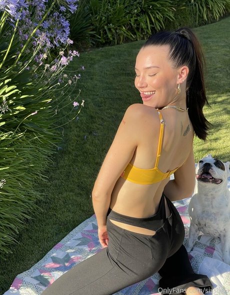 Jada direito star nudes image