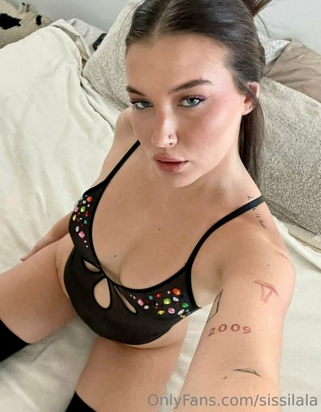 Jada direito hot star photo