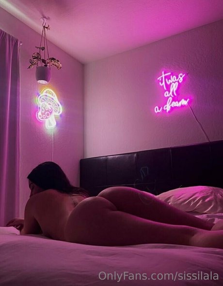 Jada direito model nude picture