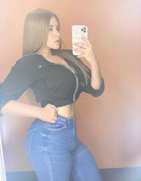 stephanie scarleth Profile pic