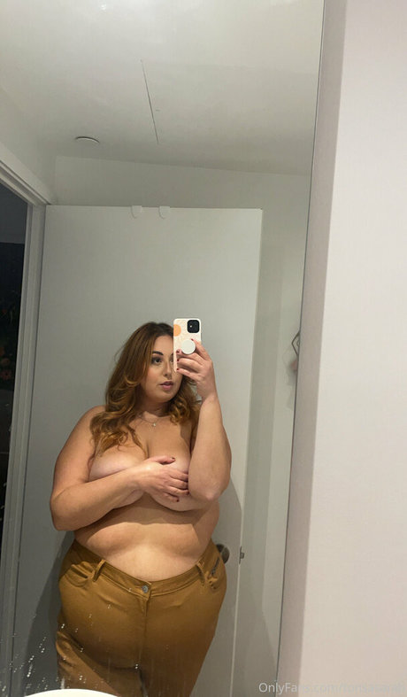 tonsasarah pornstar perfect photo