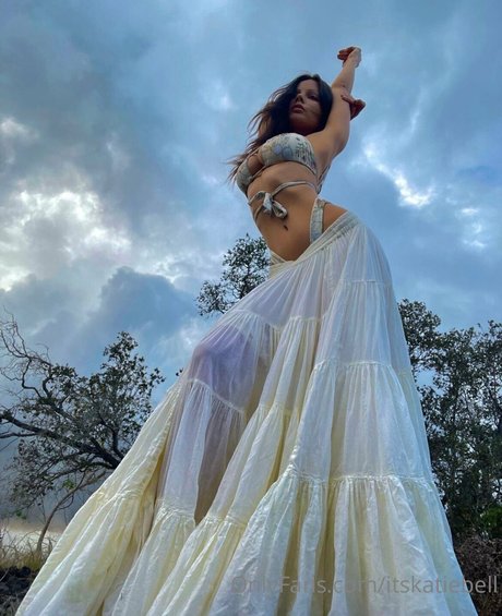 Katie Bell hd star images