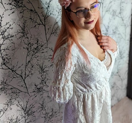 delimbre perfect actress pic