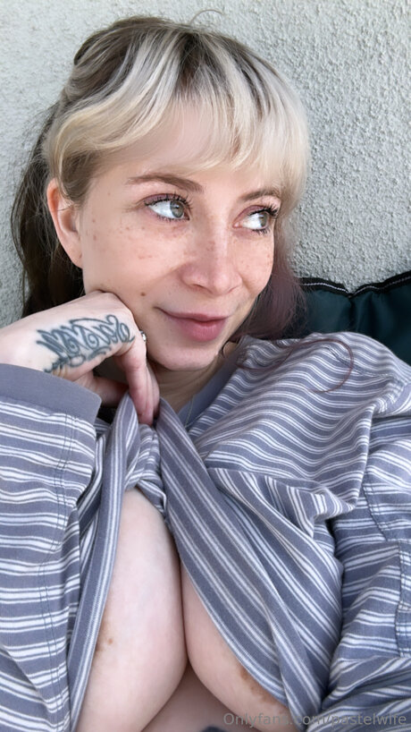 Pastelwife art pornstar image