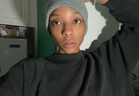 Frankiiy nudes pornstar gallery