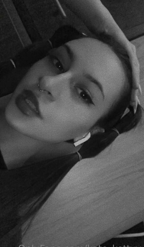 kate kettyy exclusive star image