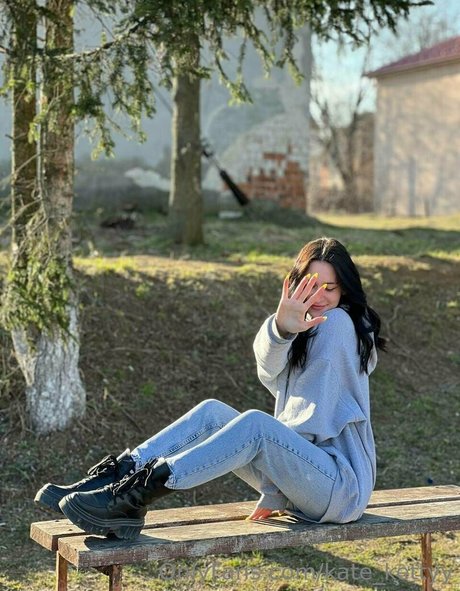 kate kettyy model pretty img