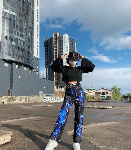 Ninja Vi actress photo