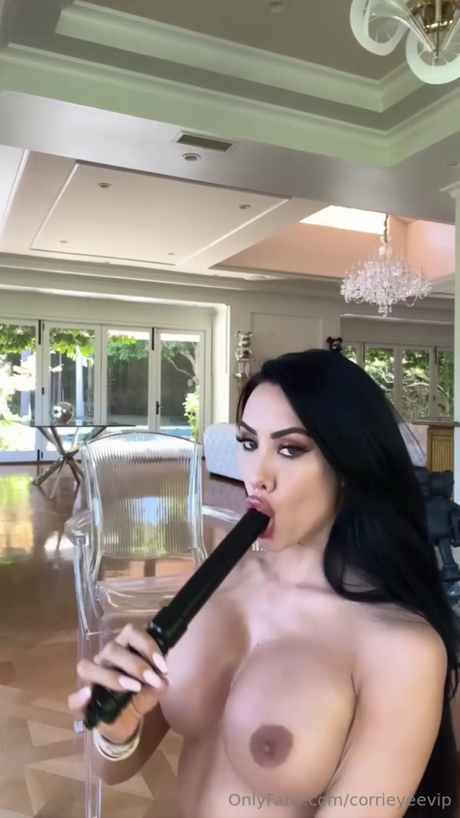 Corrie Yee star sex photos