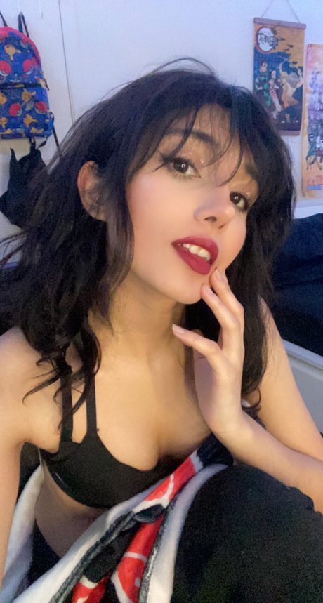 hinawynne model hot gallery